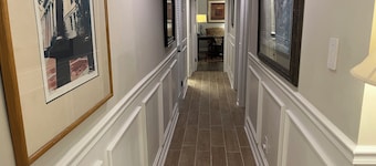 Spacious 3 bed 2 bath condo close to Memorial Park, Five-points, & UGA in Athens