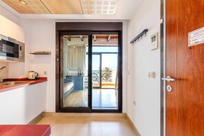 Interior - A&n Seaport 3b (Caleta de velez)