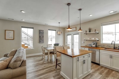 The Farmhouse at Lincoln Suites, Sheridan Wyoming