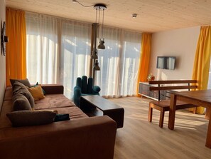 Una Smart TV, una oficina