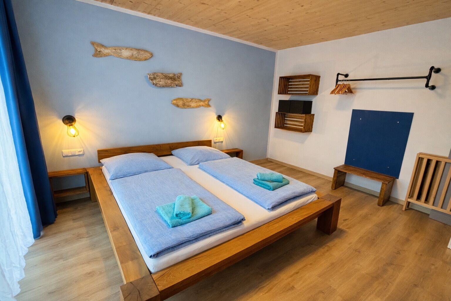 2 Schlafzimmer, Reisekinderbett, kostenloses WLAN, Bettwäsche