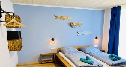 Deichfix - spacious vacation apartment for up to 5 guests