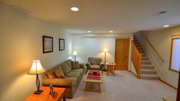 TV, fireplace, DVD player