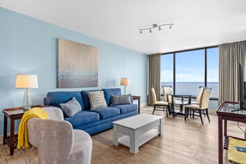 6570 Bayside Inn