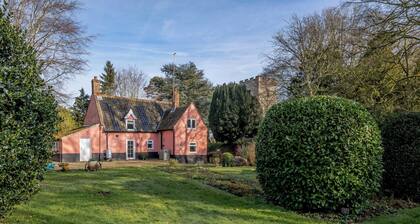 This family cottage is perfect for exploring Norwich, the Broads and the coast.