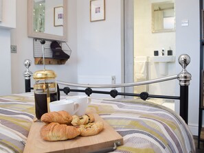 1 chambre, accès au Wi-Fi (inclus), literie fournie