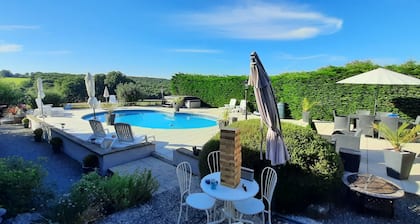 Maroux Vian (Hirondelle) Luxury country cottages