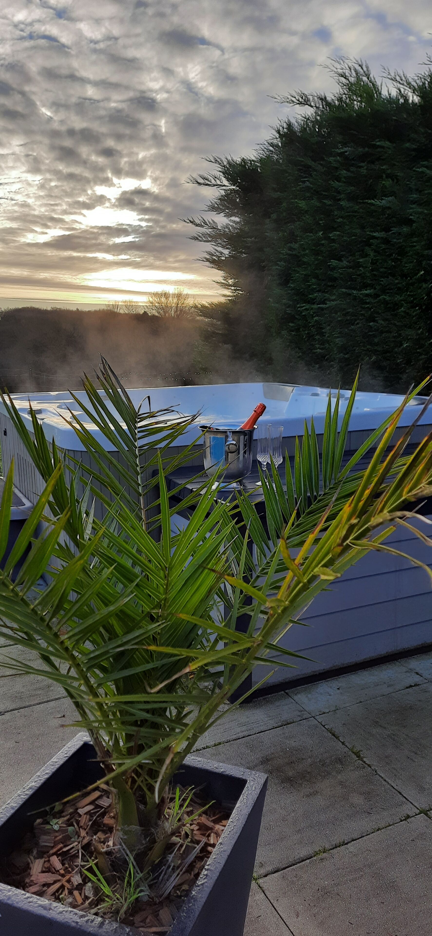 Bain à remous extérieur