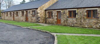 Six Dorchester Drive - UK32627