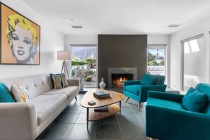 Televisión, chimenea, Netflix y servicios de streaming 