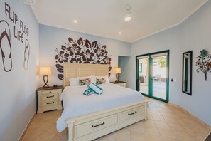 3 bedrooms, in-room safe, iron/ironing board, free WiFi