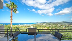 BBQ/picnic Area - Artemis Oasis Villa (Zakynthos)