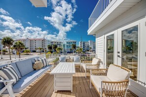 Luokittelematon kuva, 5 kautta 98, painike