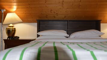 3 habitaciones, tabla de planchar con plancha, wifi y ropa de cama