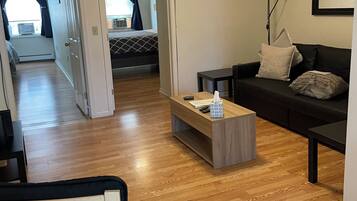 2 bedrooms, iron/ironing board, travel cot, WiFi