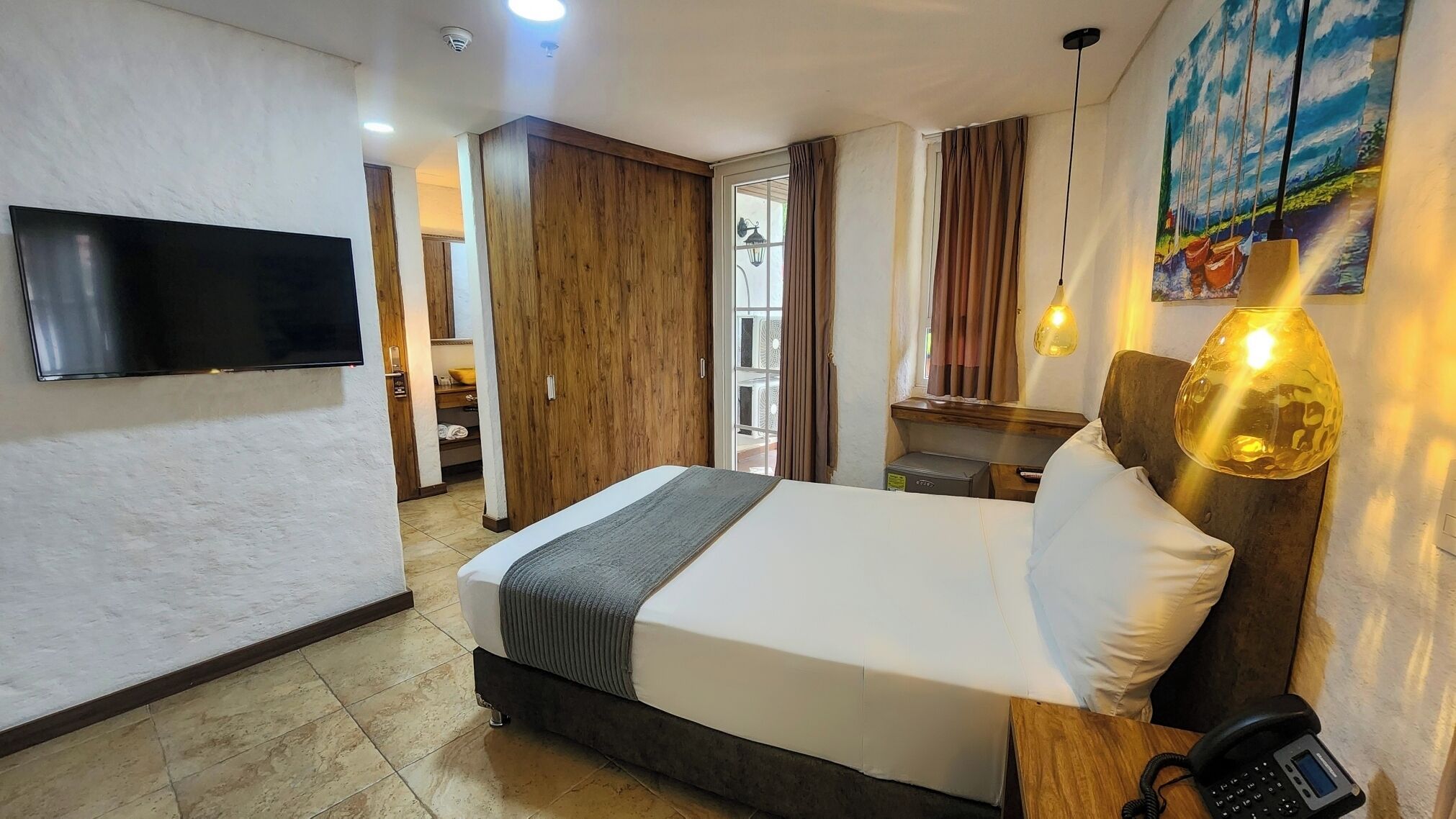 Superior with Balcony | Desk, soundproofing, free WiFi, bed sheets