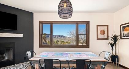 Dreamspace - Hot Tub, Fire Pit & MInutes to Park!