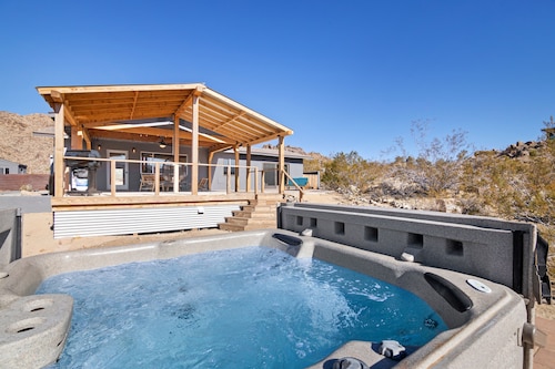 🌵Dreamspace - Peaceful Home w/Hot Tub, Fire Pit, Amazing Views & Close To Park Entrance🌵