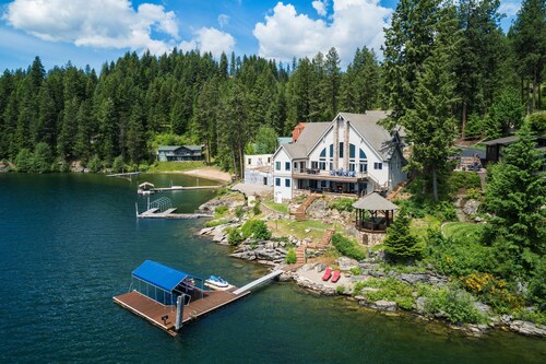 Pristine waterfront estate on Lake Coeur d'Alene
