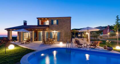 Villa Sophie with Pool