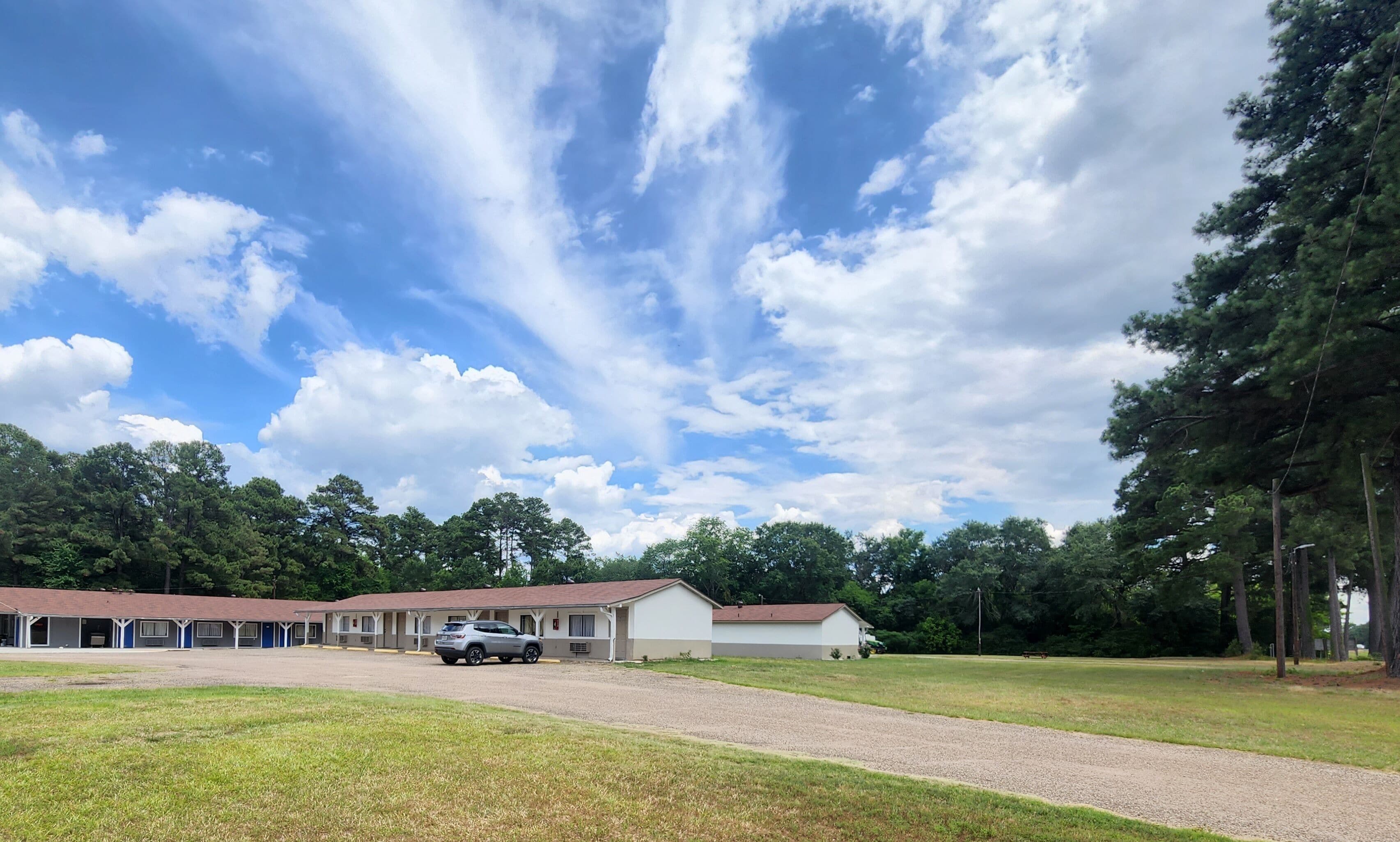 Clear Lakes Inn — photo 15