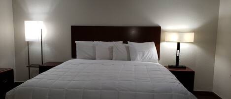 Down duvets, individually decorated, individually furnished, desk