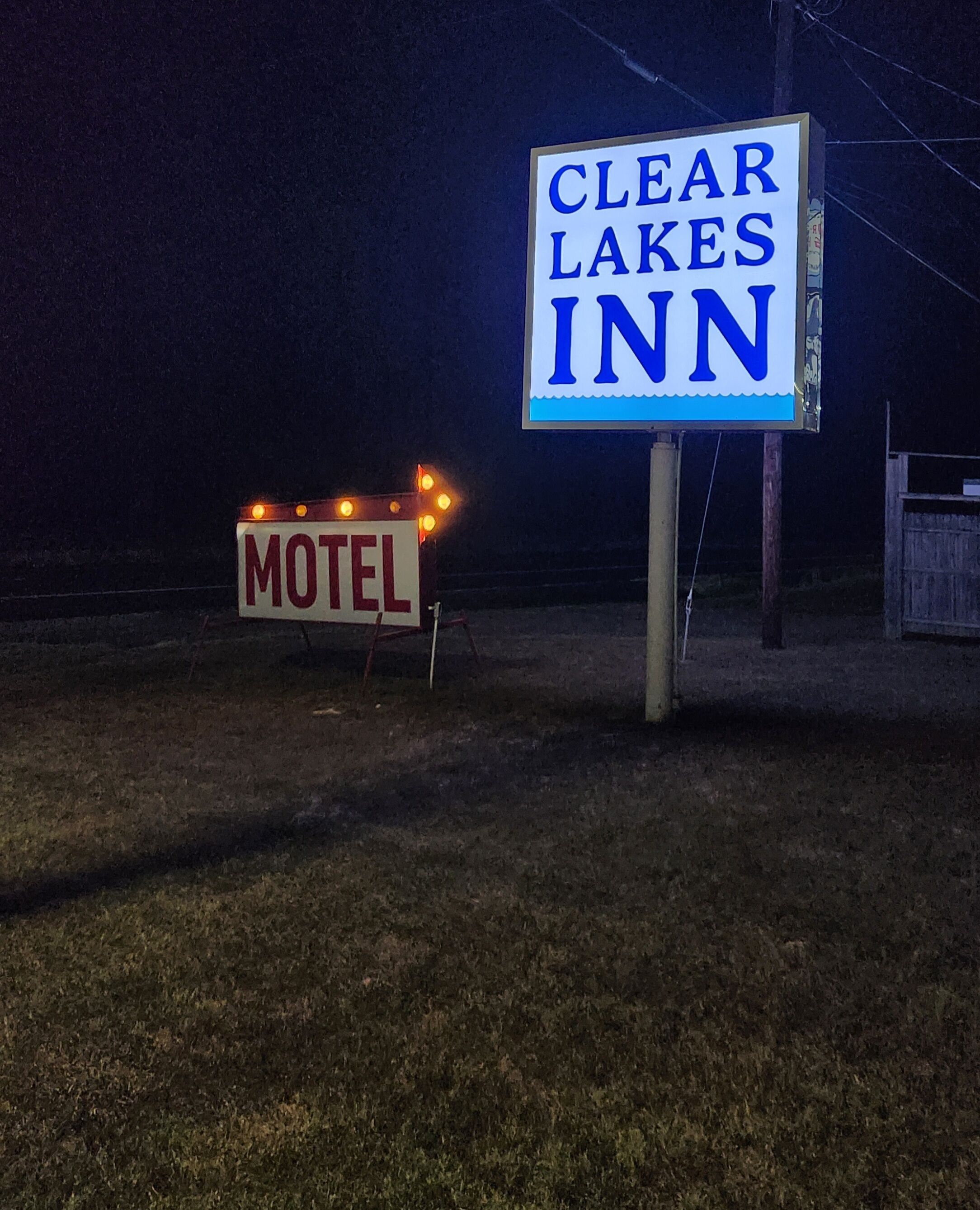 Clear Lakes Inn — photo 3
