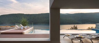 Luxury Villa Majestic with Pool