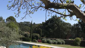 Piscine extérieure, piscine chauffée