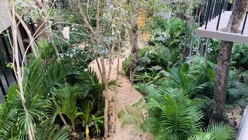 Enceinte de lâhĂ©bergement