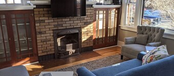 The Lewis House-Upper Level-A peaceful spot!