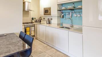 Dishwasher, highchair