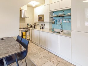 Dishwasher, highchair - 1 bedroom accommodation in Bewdley (Bewdley)