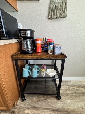 Interior - Open layout 1/1 apt close to downtown Spearfish! (Spearfish)