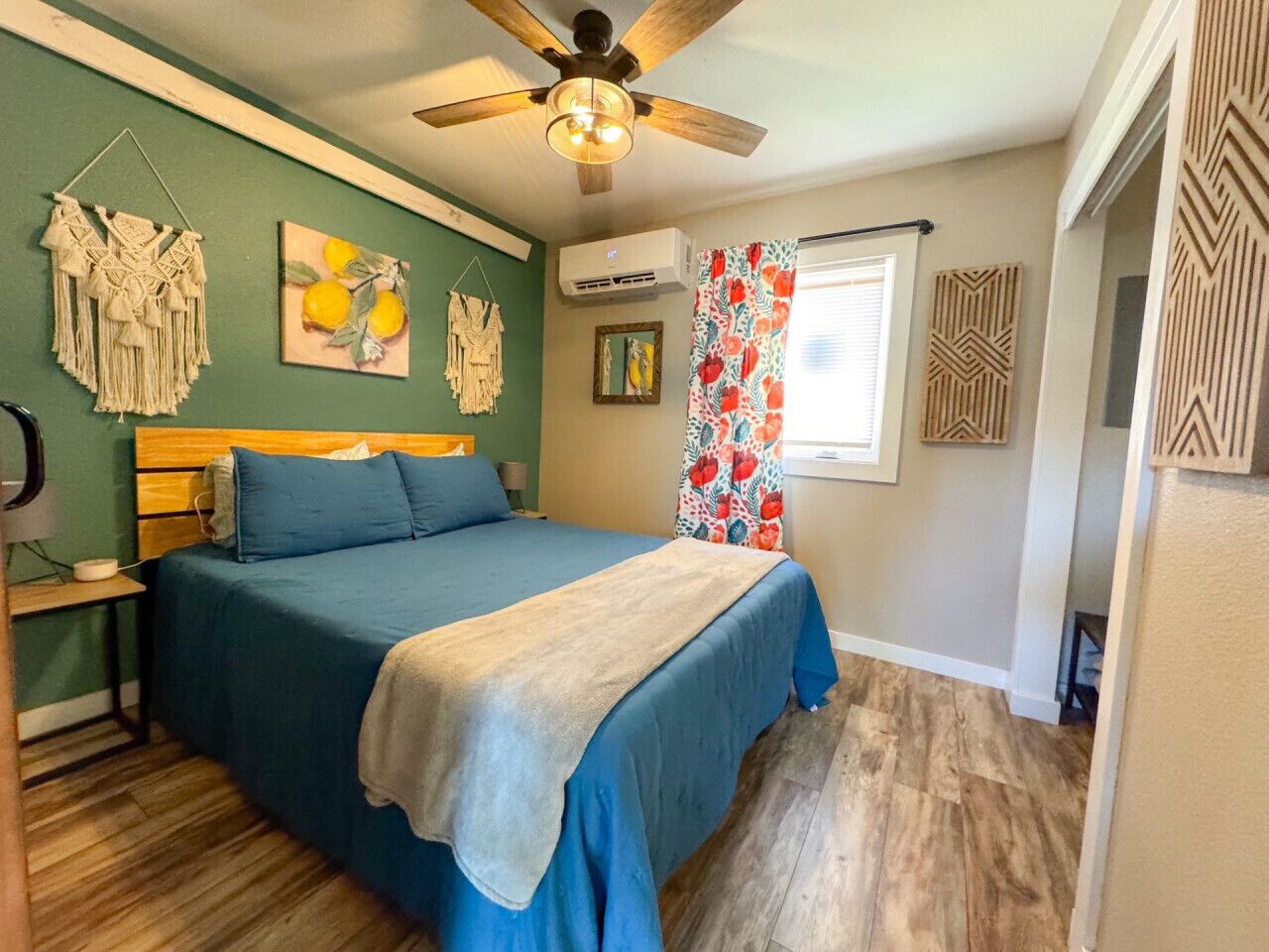 1 camera, una scrivania, ferro/asse da stiro, Wi-Fi gratuito