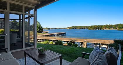 Smith Mountain Lake Condo with Main Channel Views