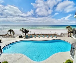 A heated pool - Slice of Salty Life!  Beachfront Condo, Spectacular Balcony, Beach Service, Pool (Panama City Beach)