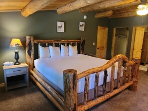 3 habitaciones, tabla de planchar con plancha, wifi y ropa de cama
