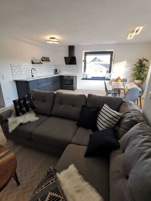 Téléviseur connecté, jeux vidéo, livres