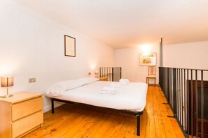 1 bedroom, Internet - Apt x 4 IN THE FULL CENTER! 400 meters from Porta Susa (Torino)