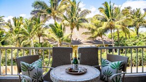 Outdoor dining - Ocean View Condo on Sugar Beach Steps to Pool - Nani Kai Hale 308 (Kihei)