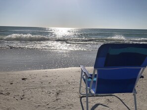 Beach nearby, sun loungers, beach towels
