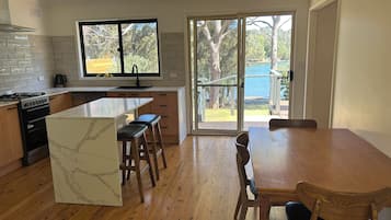Fridge, microwave, oven, coffee/tea maker