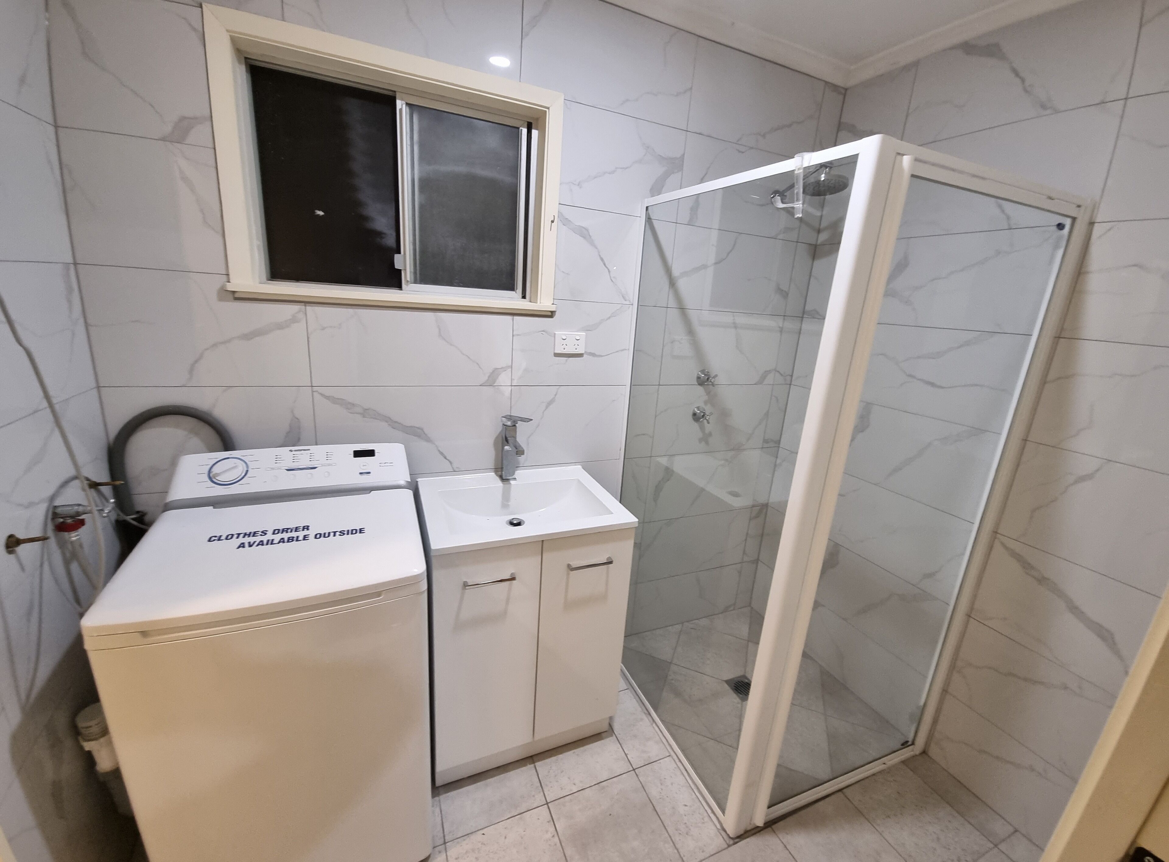 淋浴設備、風筒、提供毛巾、番梘