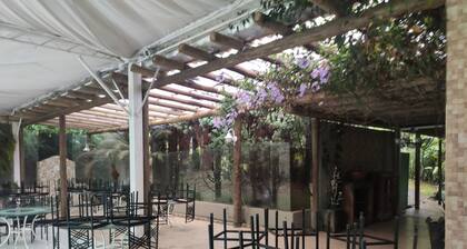 ADVERTISEMENT UNAVAILABLE.....