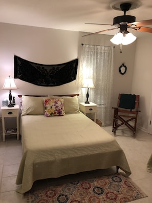 4 bedrooms, desk, iron/ironing board, free WiFi