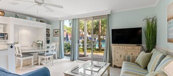 A Picture is Worth a Thousand  Villa 336