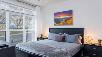 2 bedrooms, iron/ironing board, free WiFi, bed sheets