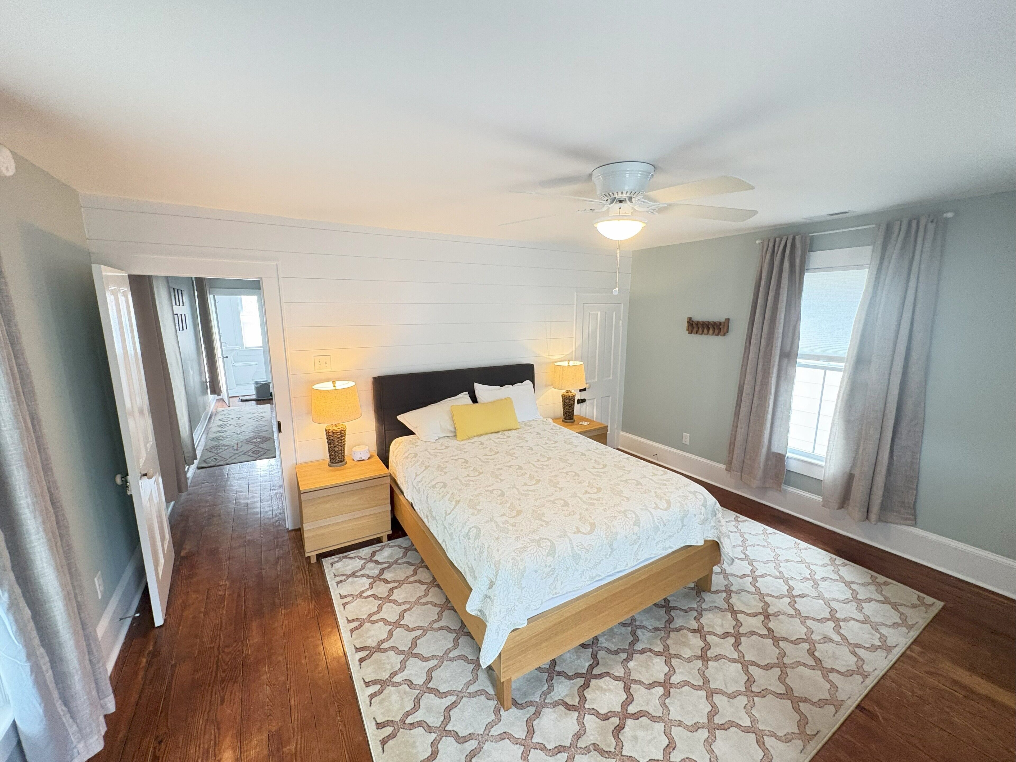 3 chambres, fer et planche à repasser, Wi-Fi gratuit, draps fournis