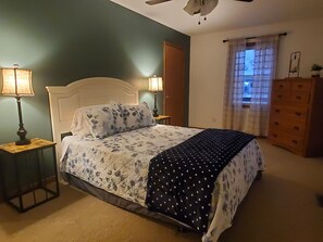 4 多间卧室、免费 WiFi、床单